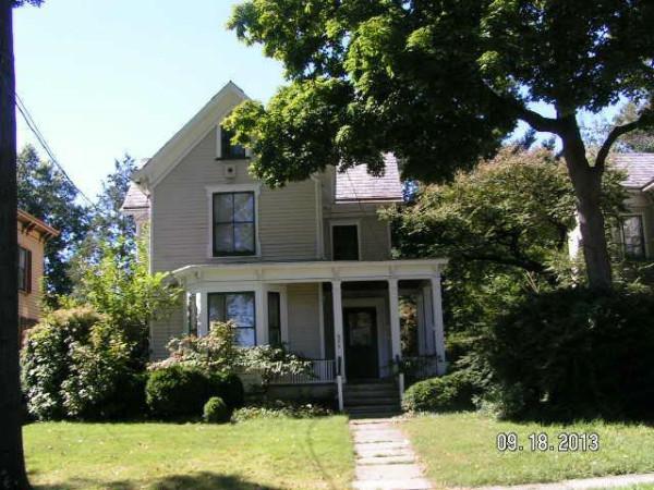 824 Arlington Ave
