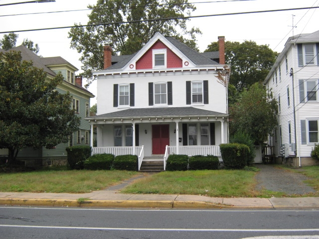 239 E Main St