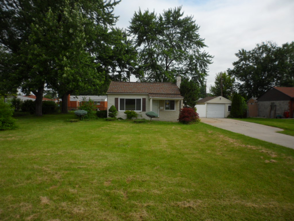 13751 Common Rd