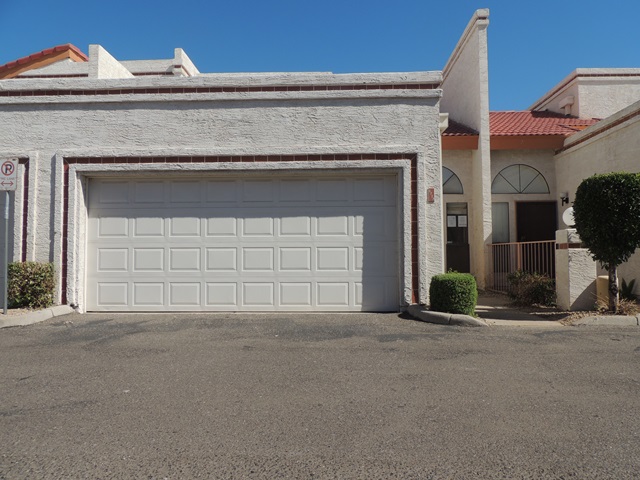 8727 N Fountain Drive