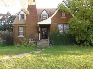 341 Elizabeth Lake Rd