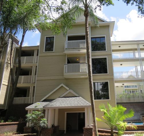 1000 W Horatio St 225