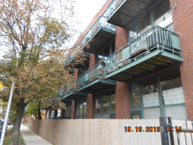 2654 W Medill Ave #104