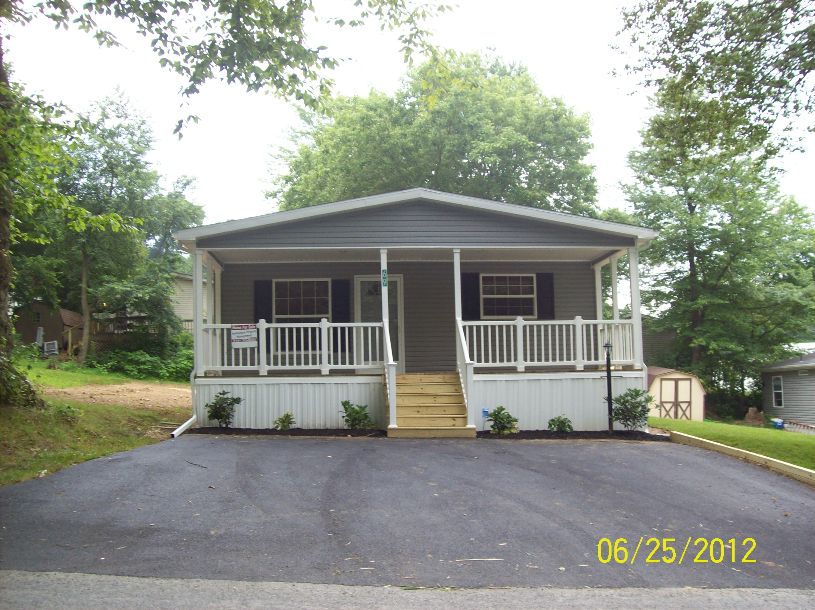 69 Glen Roy Road