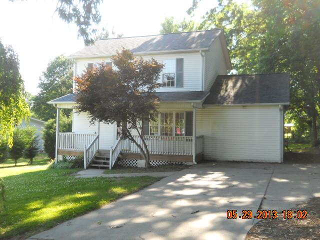 104 Vivian St