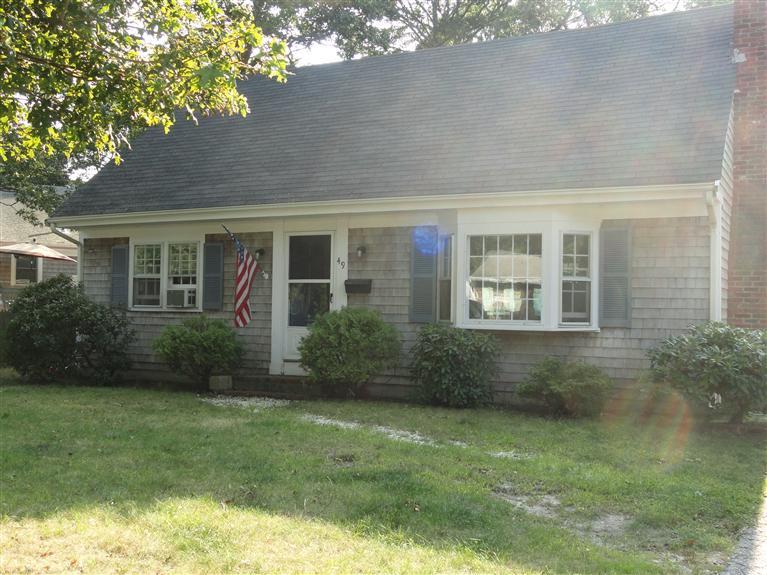49 Crooked Pond Rd