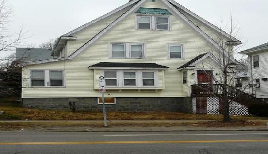 126 Gallivan Boulevard