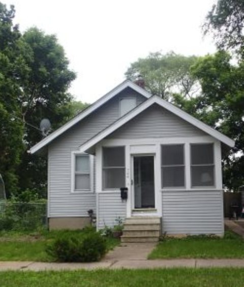 744 Juno Ave