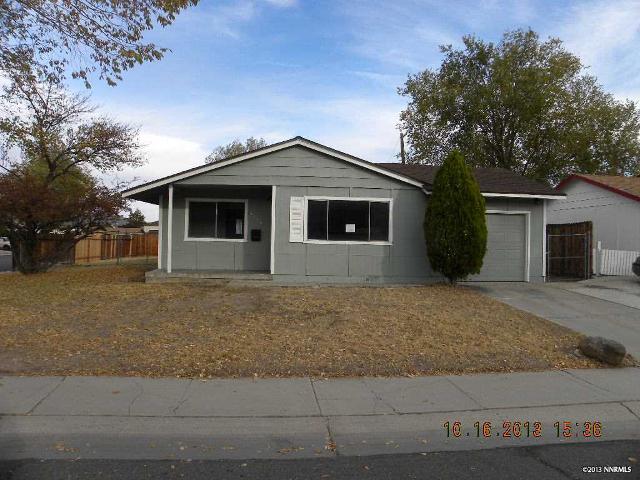 3213 Pine Ln