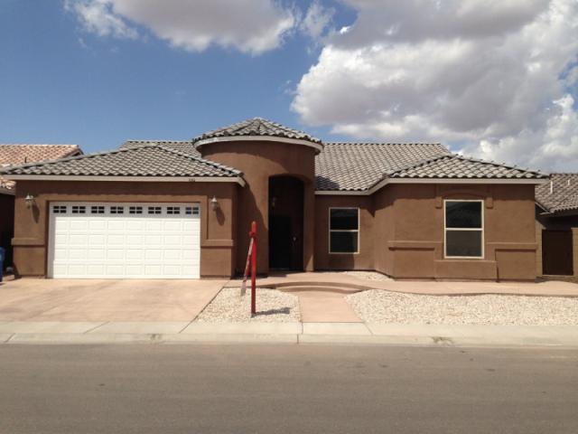 660 W MONROE PL
