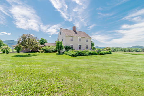 2266 Darling Hill Road