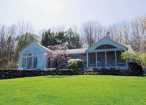1648 West Hill Road