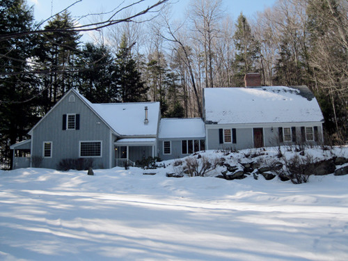 583 CRICKET HILL RD