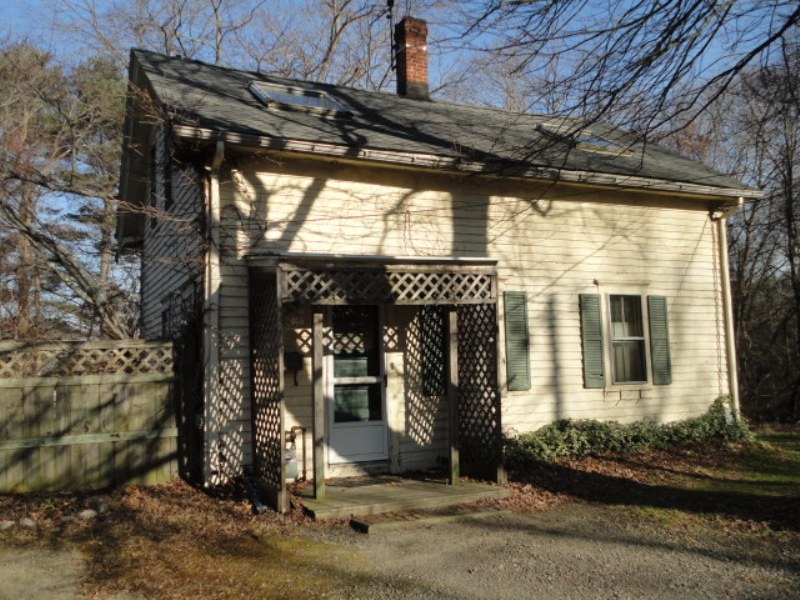 3 Versailles Street