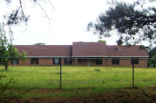 38 Village Trl