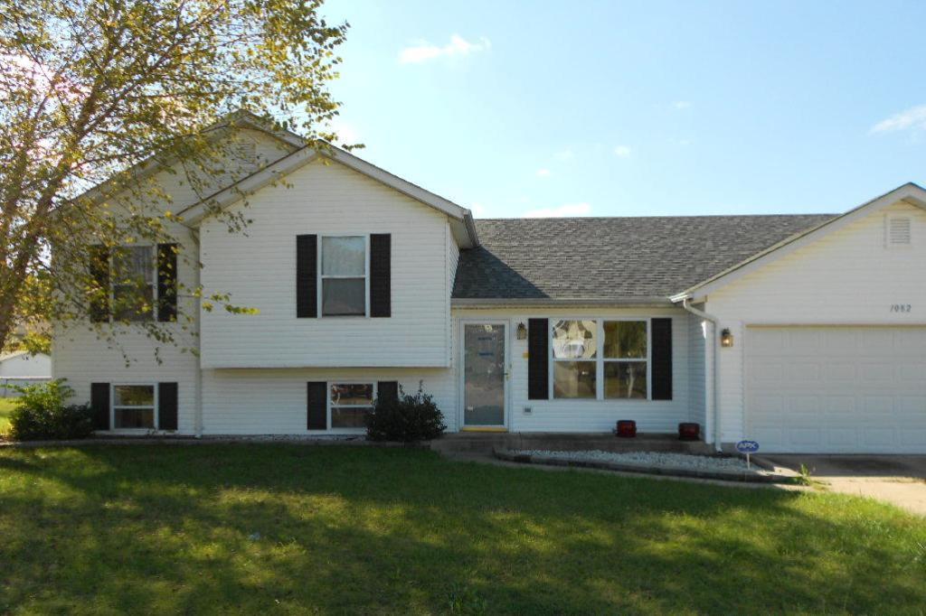 1082 Eagle Nest Dr