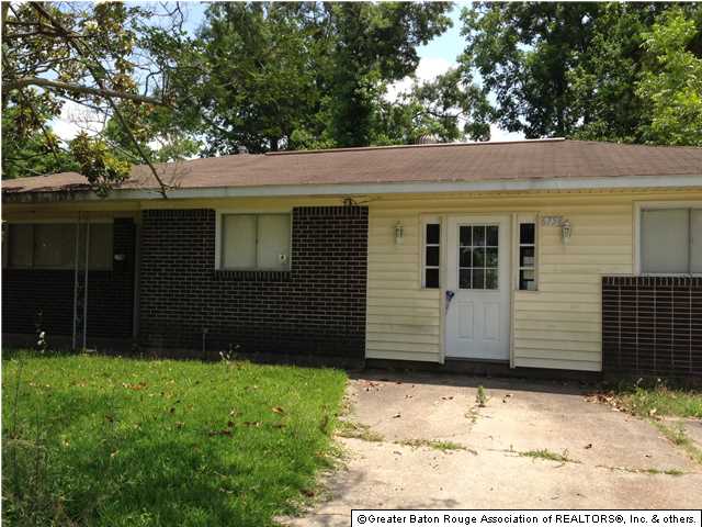 6758 Glen Oaks Drive