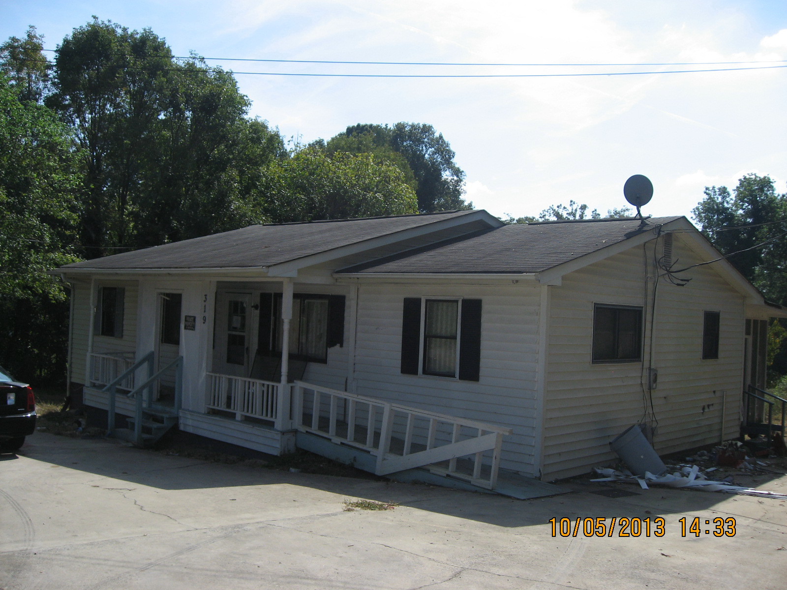 319 Linn St