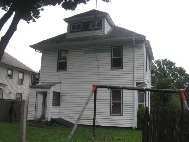 16 Mills Avenue