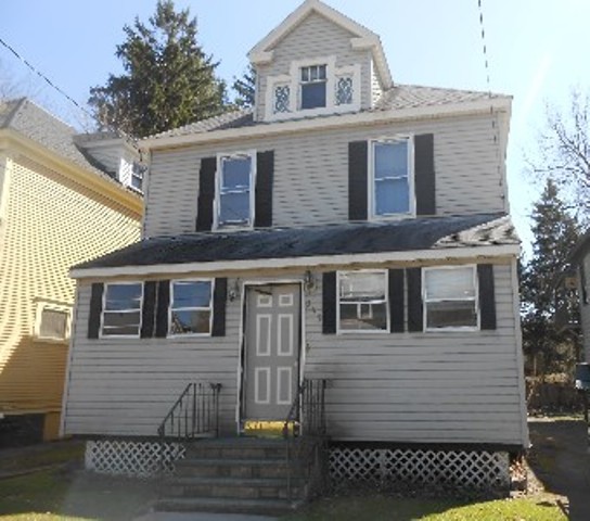 335 W Newell St