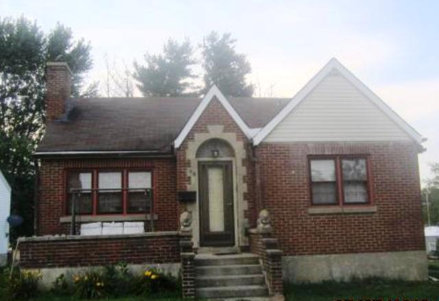 105 E Maple Dr