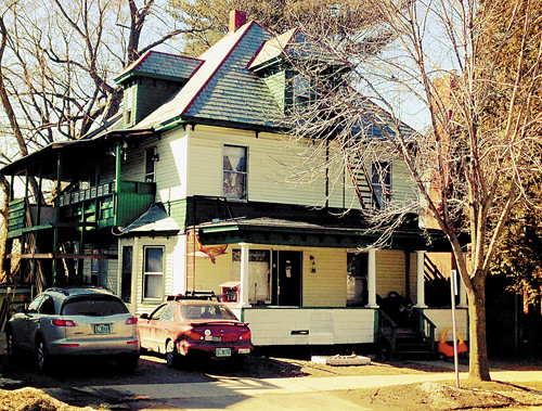 369 South Winooski Ave
