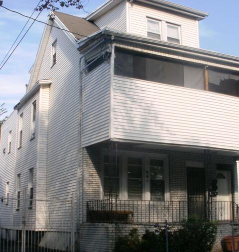 281 S 10th St