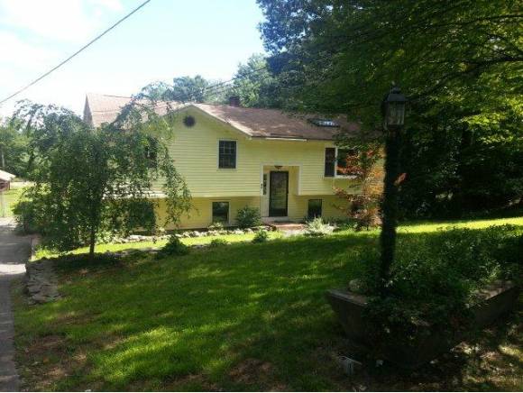 97 Walnut Hill Rd