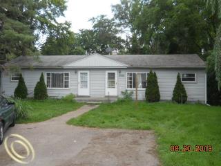 37143 Joy Rd