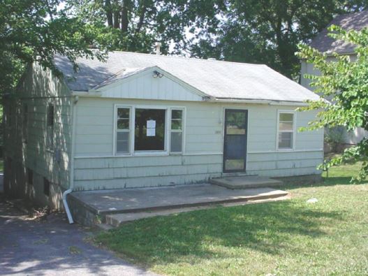 9009 W 50th Ter