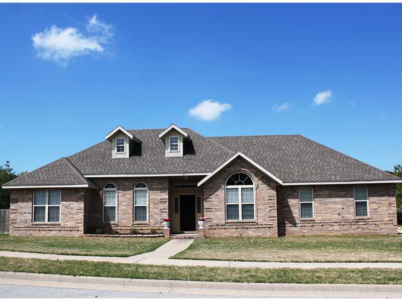 411 SADDLEBROOK DR
