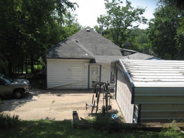 901 W Springdale Ave