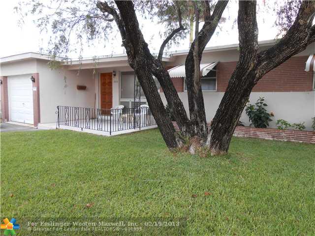 2105 N 14TH CT