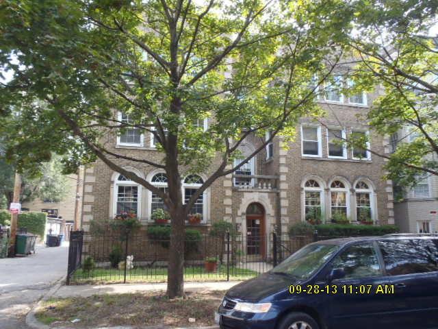 7361 N Seeley Ave Apt 2s