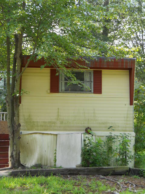 48259 HILLSIDE DRIVE