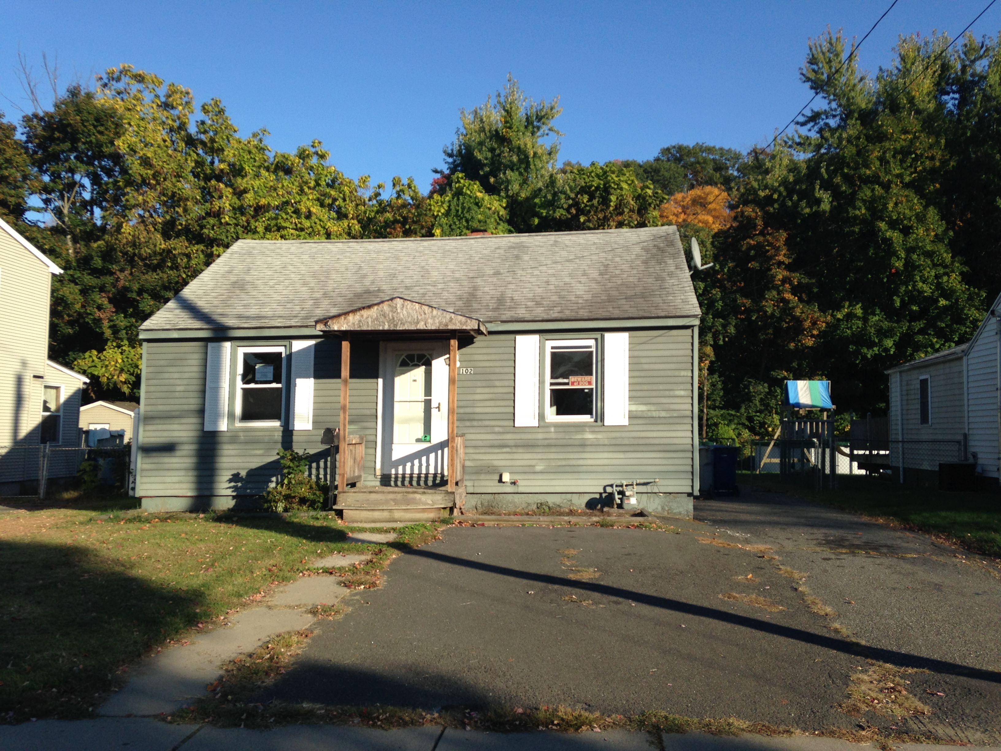 102 Arcadia Ave