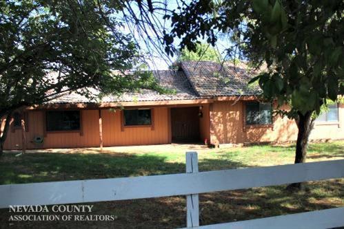 21201 Clivus Drive