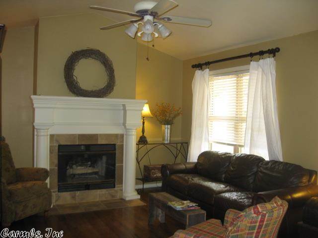 2211 Amber Cove