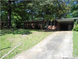 917 Glen Oaks Circle