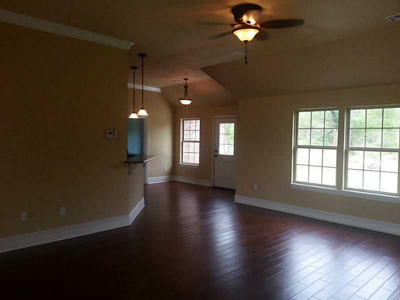 502 MEADOWBROOK CIR