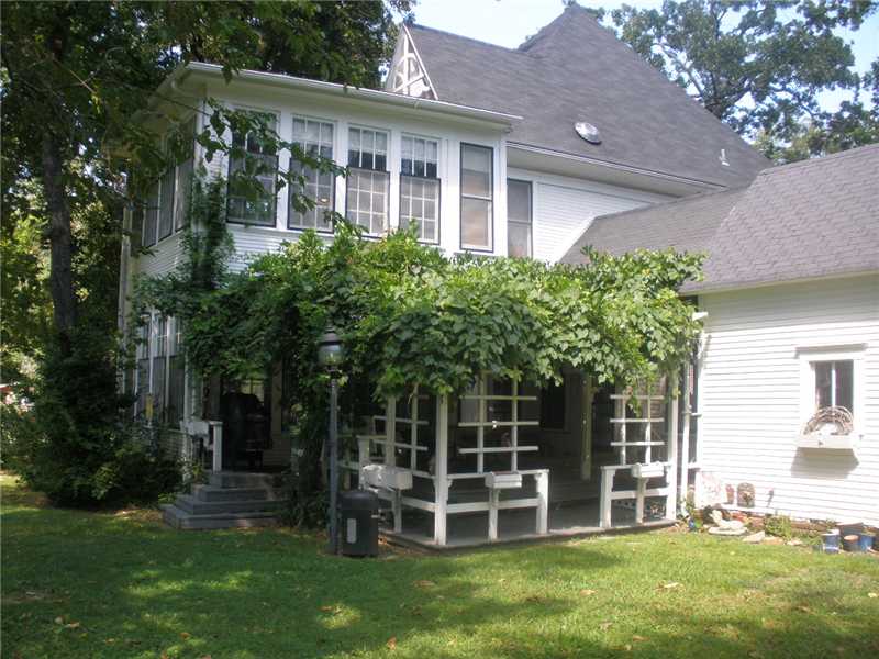 517 Mount Olive St