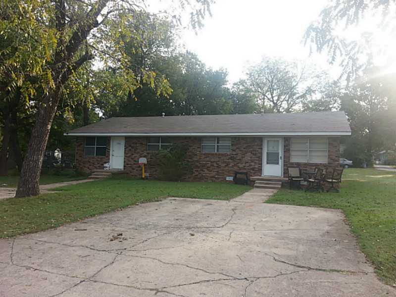701 & &03 N COLLEGE ST