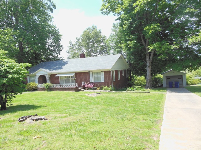 12 Westwood Dr