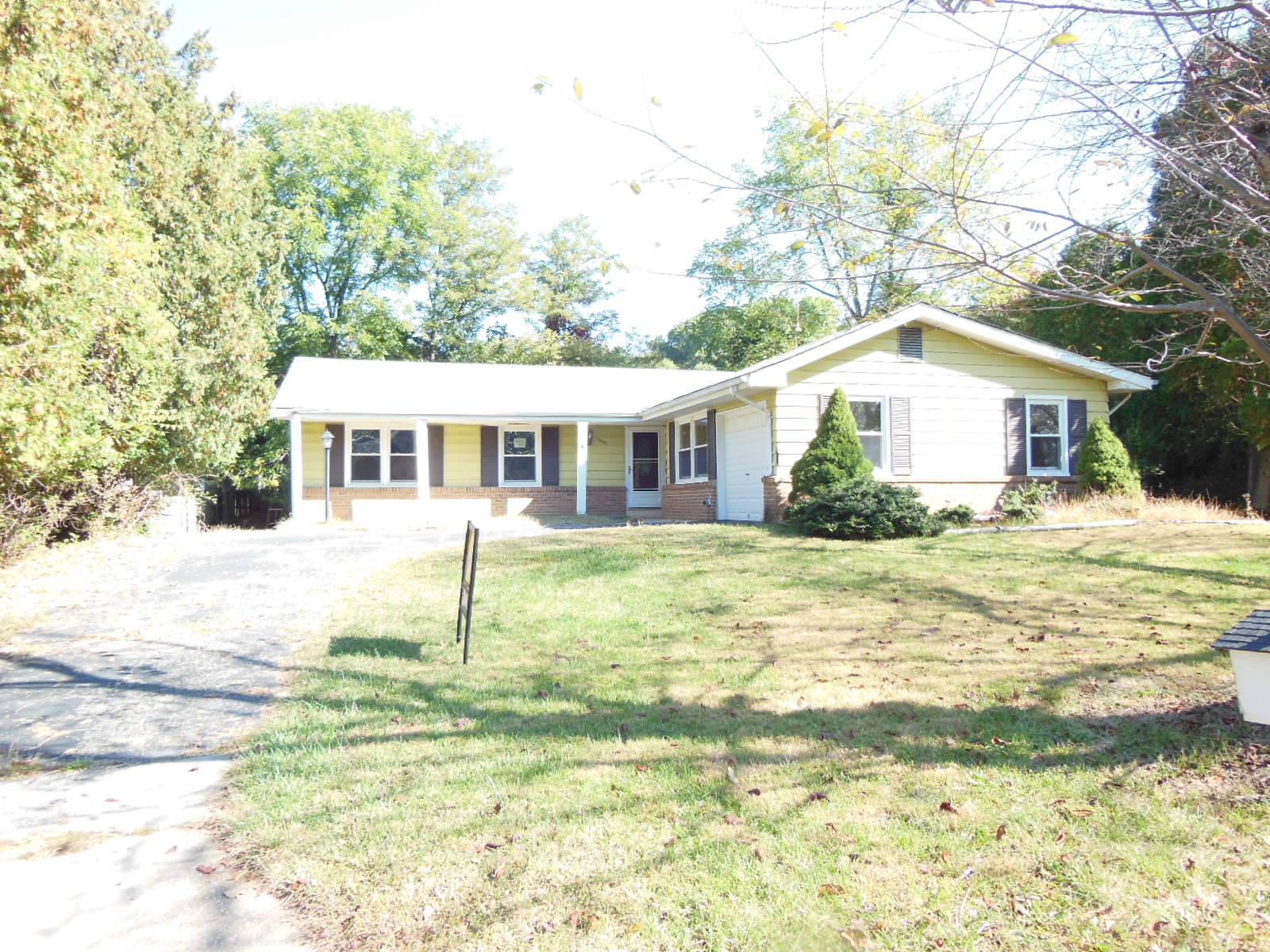 11341 Rambling Rd