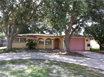 6114 Maplewood Dr