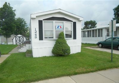 1249 Paree St.