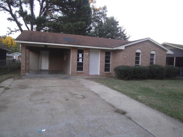 6630 Lake Forest Dr