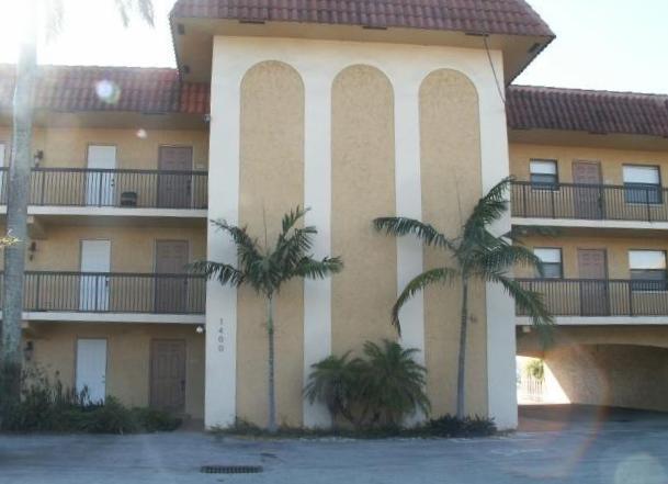 1400 Ne 56th Street Apt 307