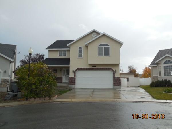 10715 S Cedar Brook Pl