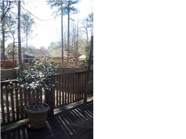 140 Mountain Oak Dr